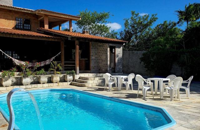 GRA001 | Heated pool, 4 suites, 5 min from center