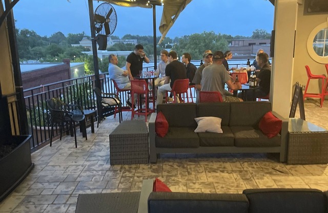 Grace and Charm in the Heart of Downtown Hartsville: - Walk to Most Everything!