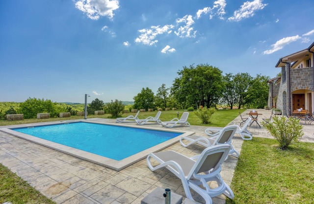 Grad Inn Boutique Villa Apt Rosemary, Gračišče, Slovenia
