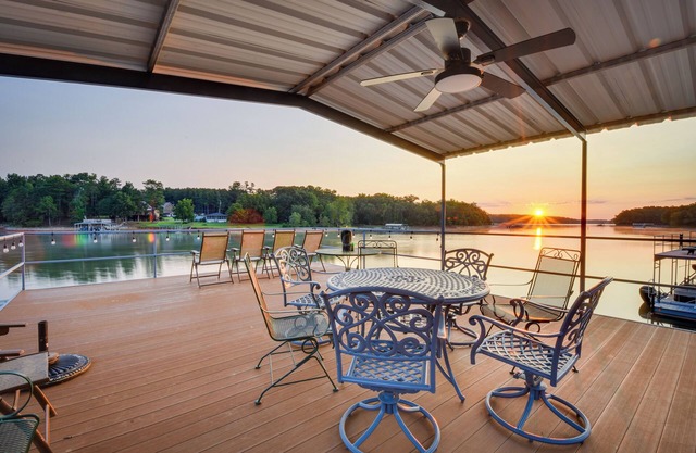Grand Lakefront Home in Hartwell w/Game Room!