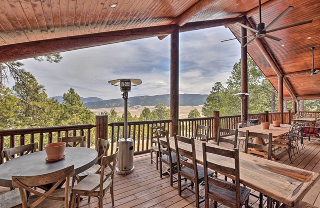 Grand Mountain Retreat in Angel Fire w/Game Room!