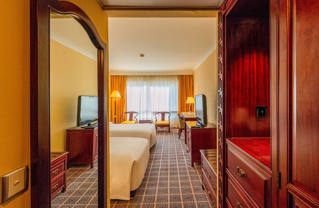 Grand Skylight Hotel Royal