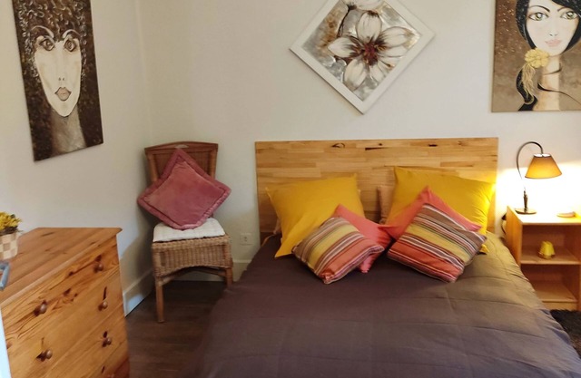 Grande Chambre Avec Dressing le Tout 28m2 Entièrement Équipée
