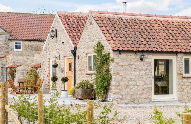 Grange Cottage - a holiday cottage that sleeps 6 guests in 3 bedrooms