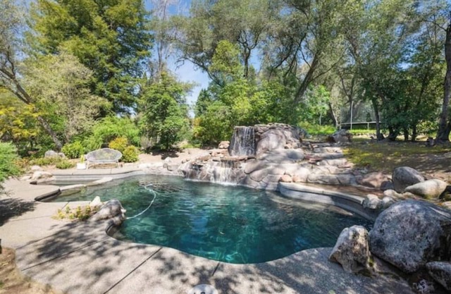 Granite Bay Luxury Getaway with Huge Game Room