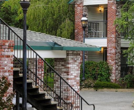 Grass Valley Courtyard Suites