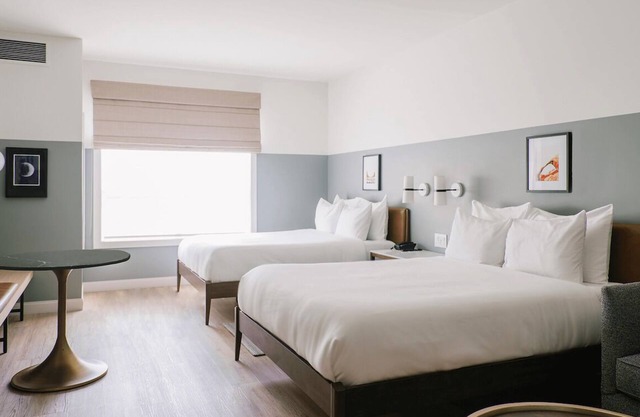 Gravity Haus Two Queen Room, Central Location, Dog-friendly Property w/Pool