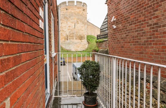 GRAYZ STUDIO, romantic in Lincoln