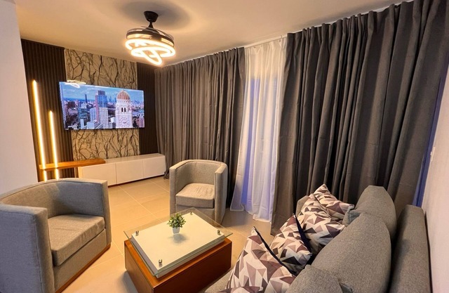 Great Modern In Santiago w Pool-Elevator