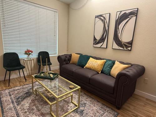 Great Amenities, Pool, Sauna Gym