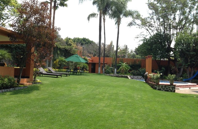 GREAT GARDEN, WARM SPOTLESS POOL AND TENIS COURT