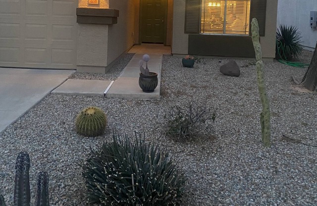Great home furnished close to a lot of attractions to see anywhere in a day