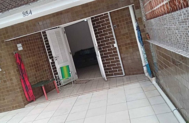 Great house near the sea in Praia de Leste