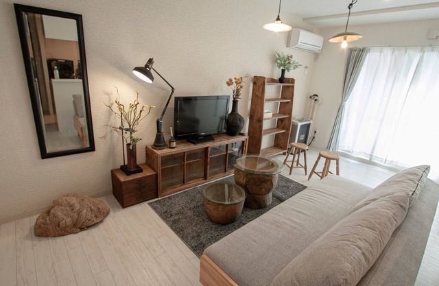 Great location for eating and walking Good access to Susukino nice old furniture 2 bedrooms103 - 103/Sapporo Hokkaidō