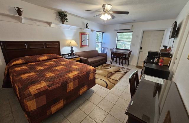 Great quiet and comfortable, South Central Lakeland location.