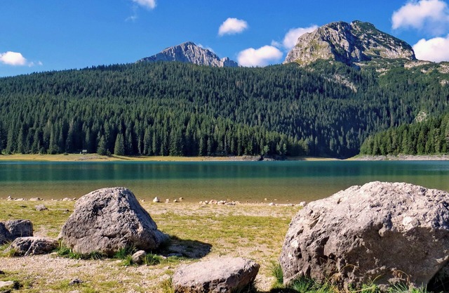 Great value minutes from Waterworld!