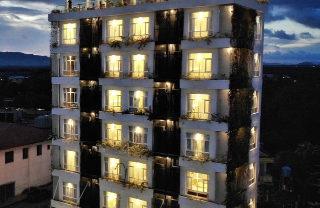 Green World Hotel