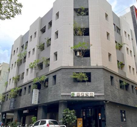 Greenight Hotel
