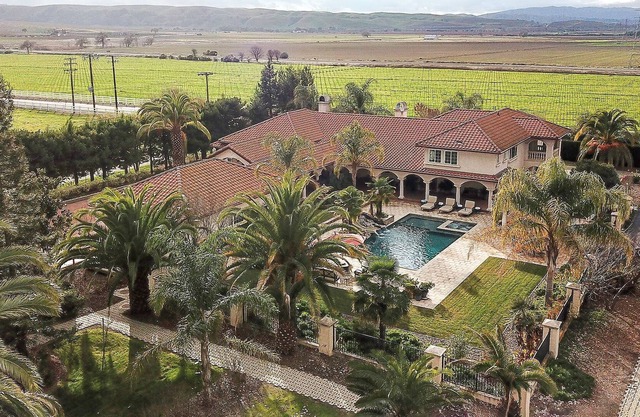 Greenville Ranch House | Spa, Pool & Sauna