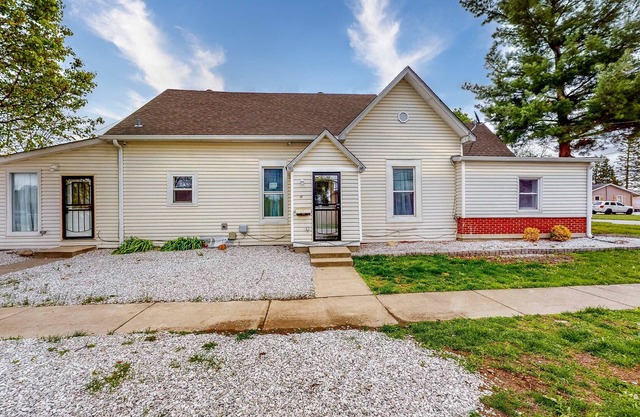 Greenwood Getaway - Home w/ Apartment - Renovated