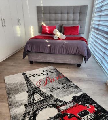 Grey House is a self catering unit with no loadshedding