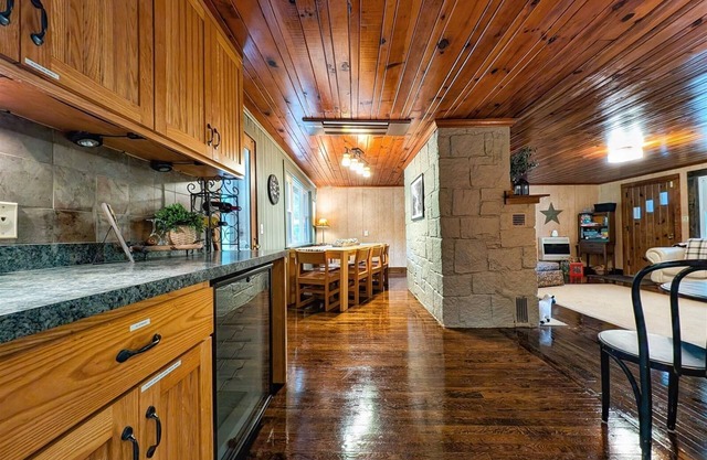 Greystone in the Glen-Charming Historic Cottage with Great Balsam Mountain