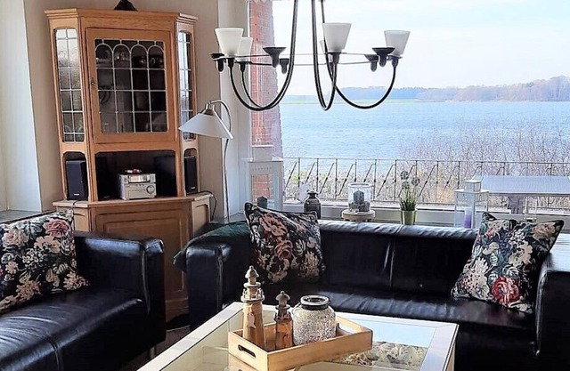 Großes Ferienhaus in Traumlage mit Traumblick Direkt an der Schlei