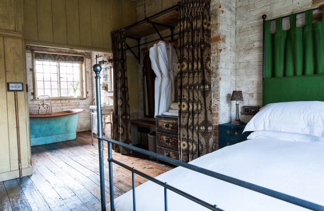 Grooms Cottage - Tack Room