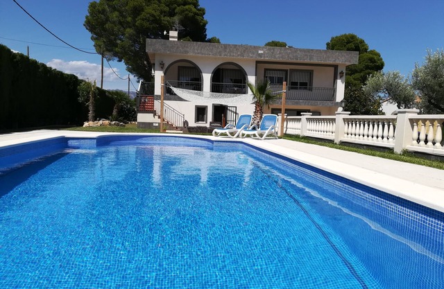 Ground floor apartment in Villa, 2 p, 3 km from the beach
