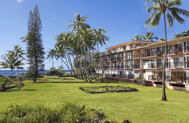 Ground Floor Ocean View Poipu Suite Just Steps to the Sand, Ocean and Restaurant