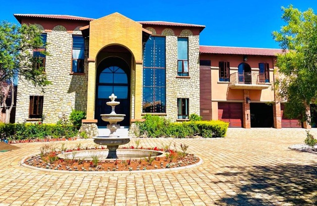 Gucci Manor Boutique Guesthouse