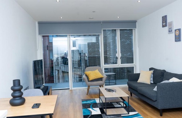 Guerneville 1 Bedroom Luxury Apartment Royal Wharf by ExCeL Exhibition Centre