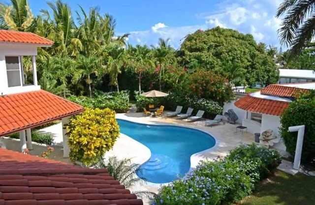 Guest-friendly villa in downtown Sosua, fully equipped, perfect for parties!