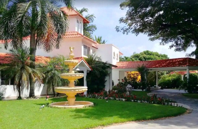 Guest-friendly Villa With Private Pool In The Heart Of Sosua, Ideal For Parties