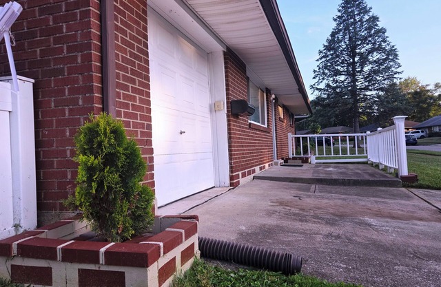 GUEST-HOUSE # 2- 3 Bedroom house in awesome Reynoldsburg