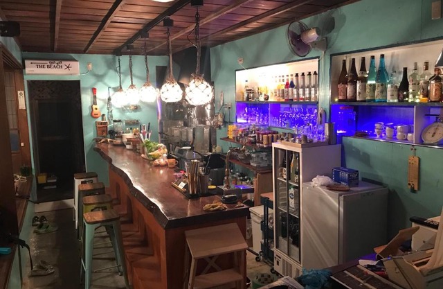 Guest house & Bar Diamond Head