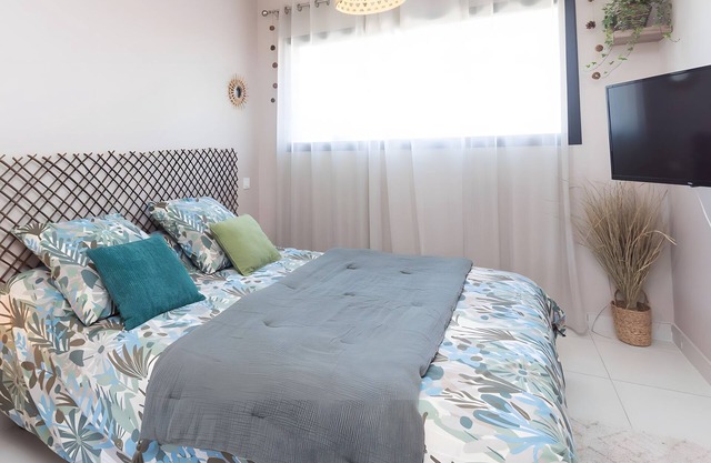 Guest House 'Verte' with Mountain View, Wi-Fi and Air Conditioning