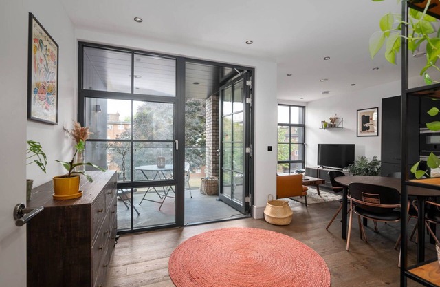 GuestReady - Industrial Flat near Shoreditch Park