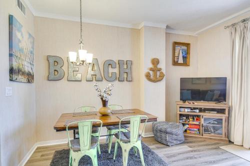 Gulf Shores Condo with Balcony 2 Mi to Fort Morgan!