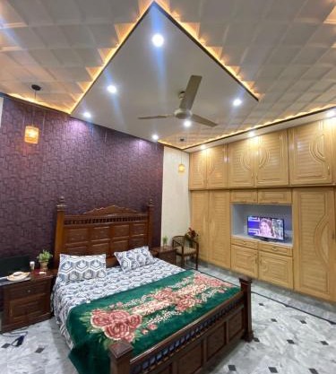 Gulistan Inn