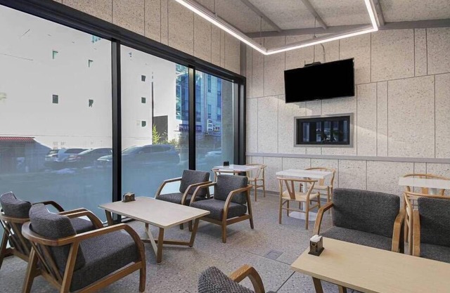 Gwangju Gwangsangu Hanam Hound Hotel