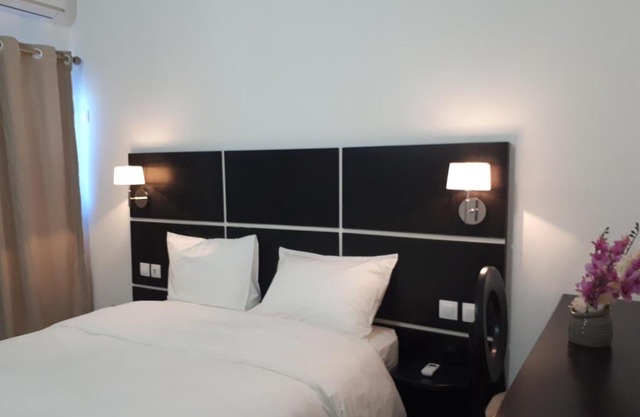 hôtel sainte emmanuelle