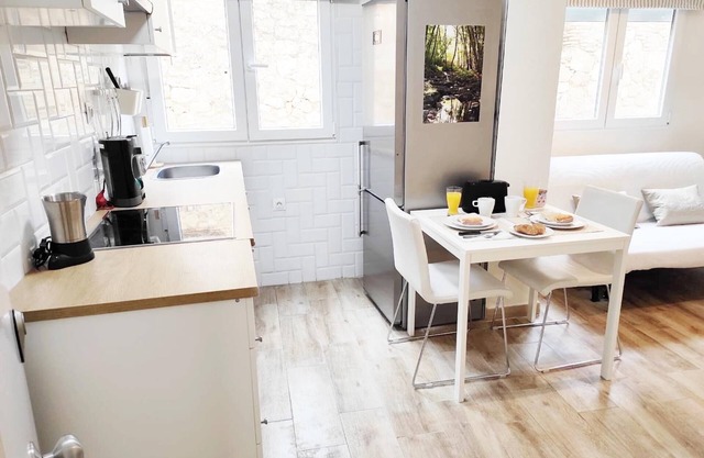 H2M Velarde 2 bedroom WIFI Hospital Civil