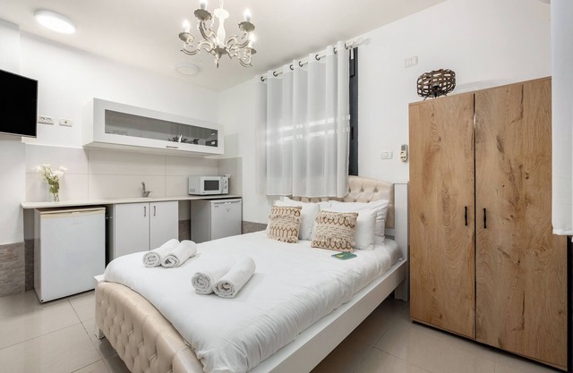 Hadas Spa Apt Yavne'el by Sea N' Rent