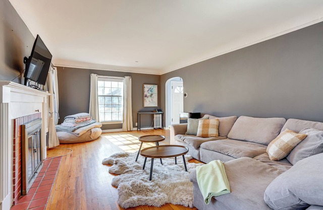 Half-Mi to UNC: Historic Dtwn Greeley Home