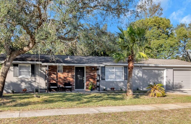 Hambra House a 2-bedroom, 1.5-bath weekend getaway in St Augustine Shores