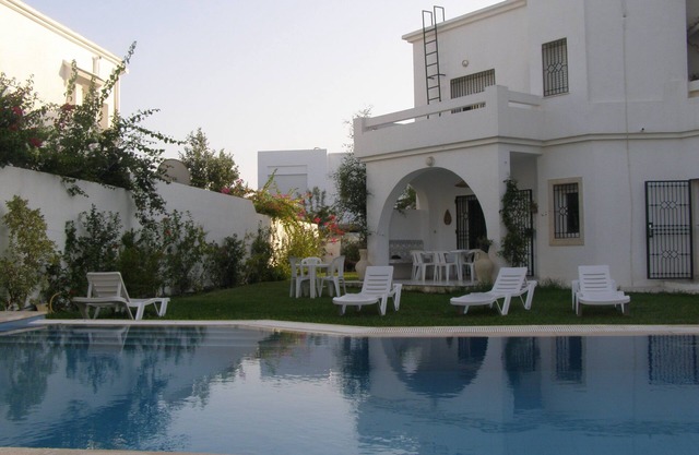 Hammamet Yasmine: Superb Large House With Private Pool & Large Garden