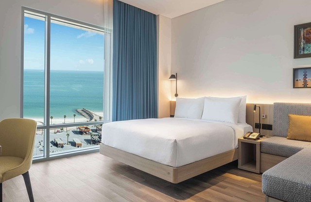 Hampton By Hilton Kuwait Salmiya