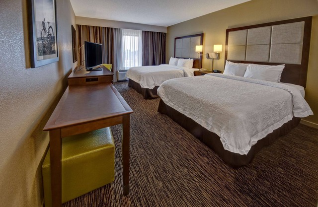 Hampton Inn by Hilton Dunn