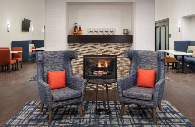 Hampton Inn & Suites Alpharetta